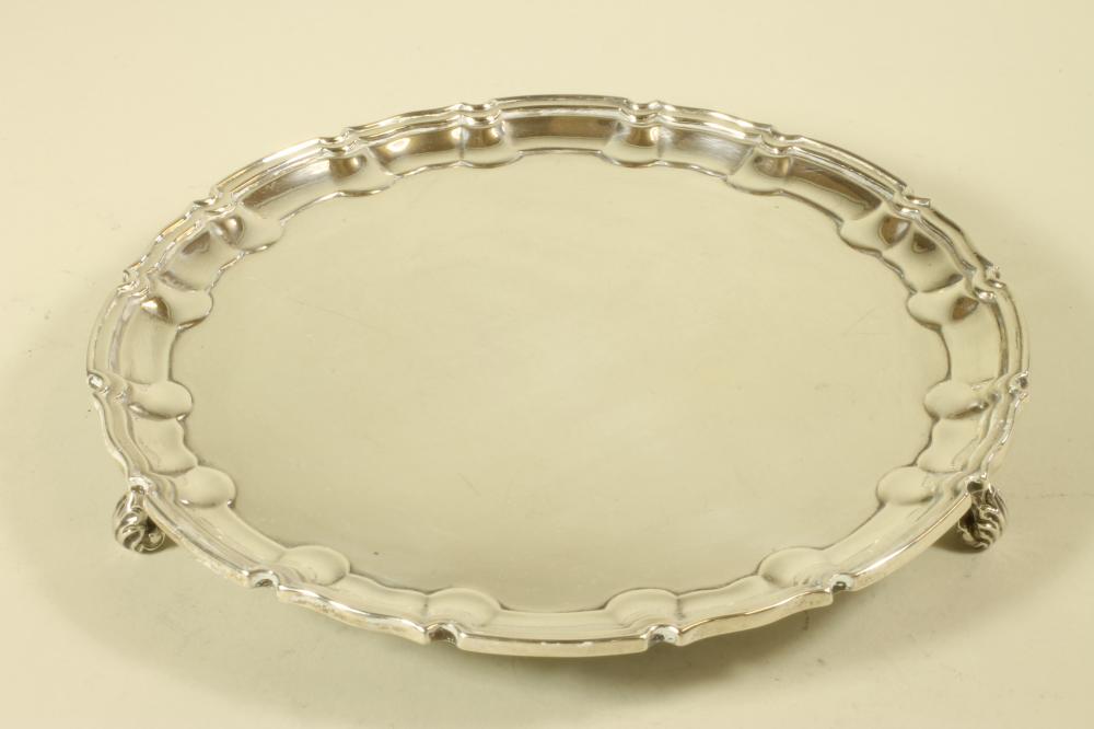 A LATE VICTORIAN SMALL SILVER SALVER Image