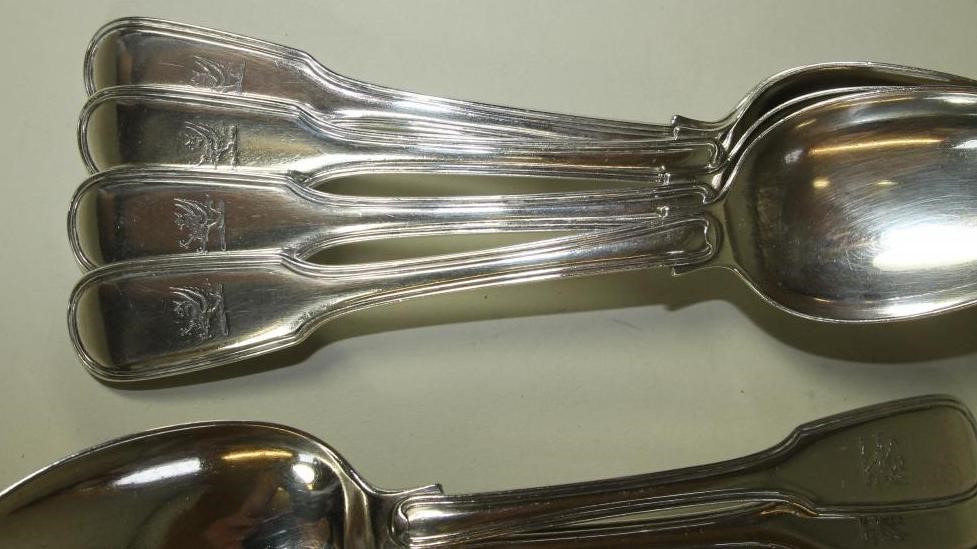 A SET OF ELEVEN WILLIAM IV SILVER DESSERT FORKS Image