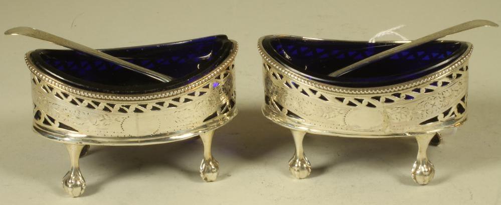 A PAIR OF GEORGE III SILVER SALTS Image