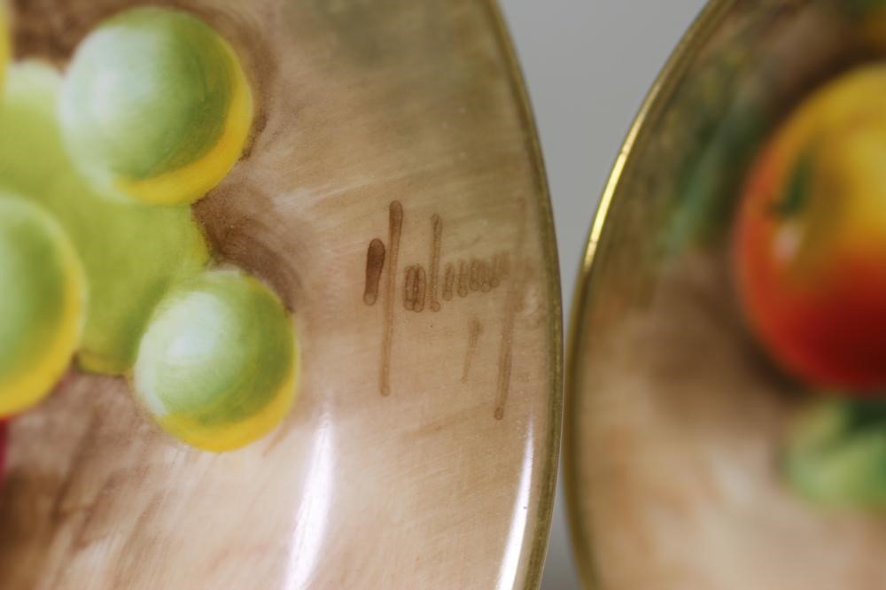 THREE ROYAL WORCESTER CHINA DISHES Image