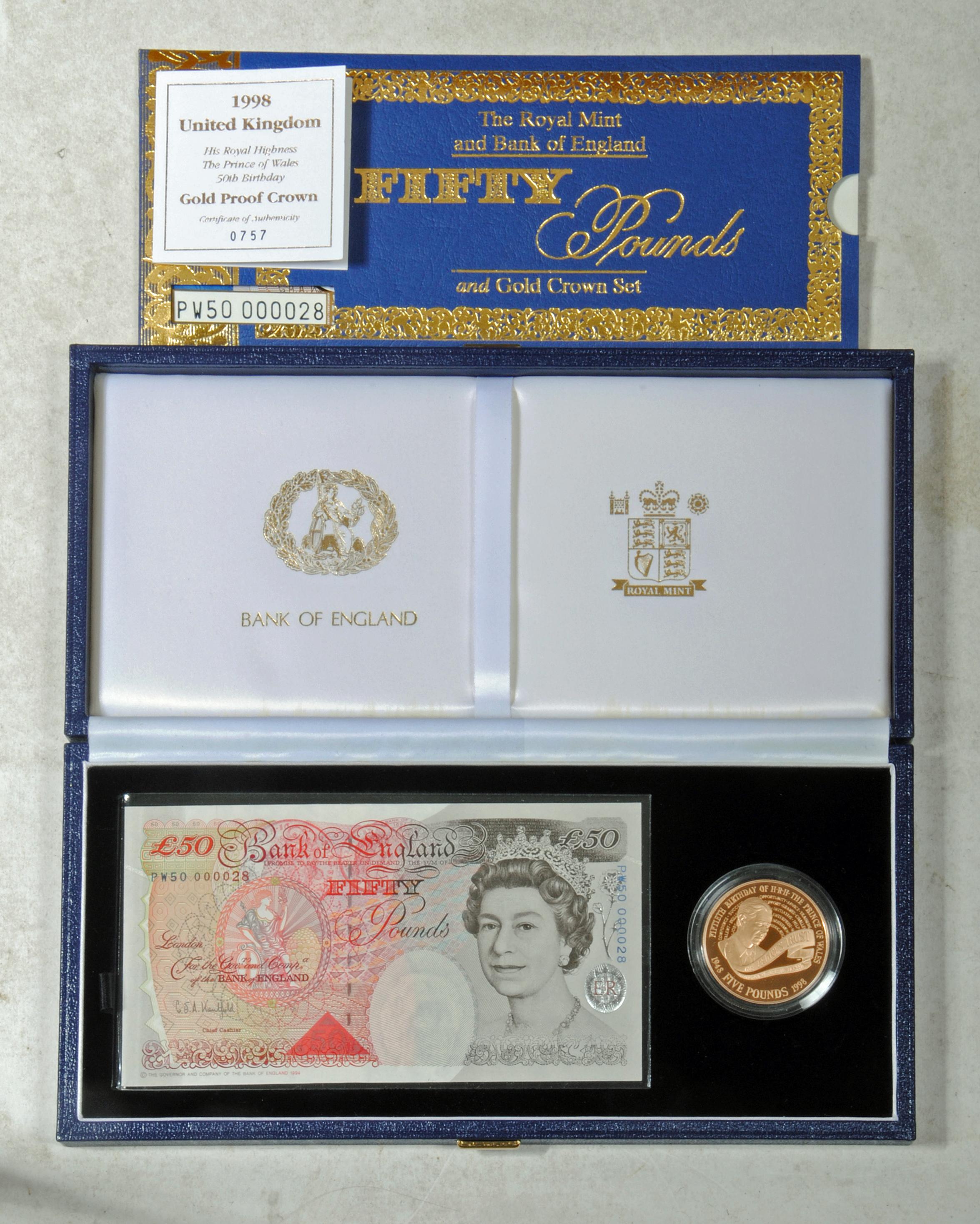 AN ELIZABETH II PROOF GOLD £5 Image