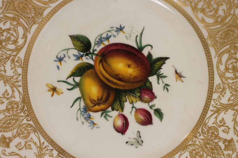 A ROYAL WORCESTER CHINA TAZZA Image