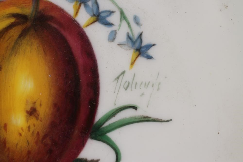 A ROYAL WORCESTER CHINA TAZZA Image