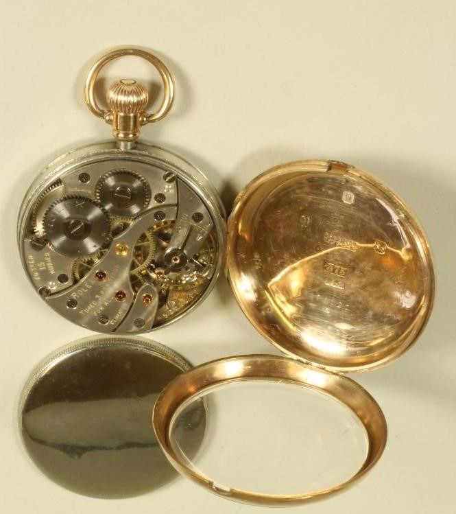 A GENTLEMAN'S 9CT GOLD CASED TOP WIND ROLEX WATCH Image