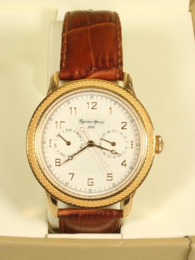 A GENTLEMAN'S GOLD PLATED RUSSIAN AUTOMATIC WRISTWATCH Image