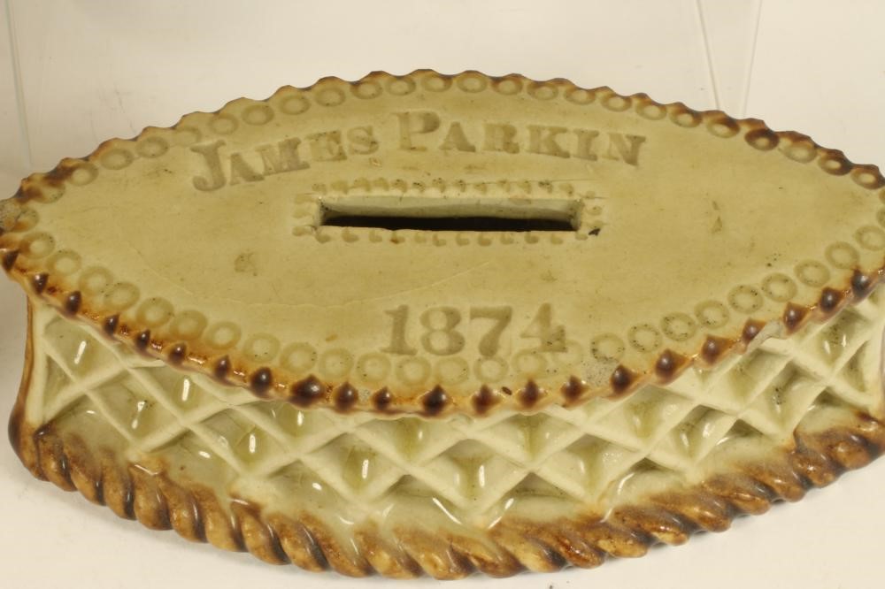 A BRAMPTON SALTGLAZE STONEWARE BOWL AND COVER Image