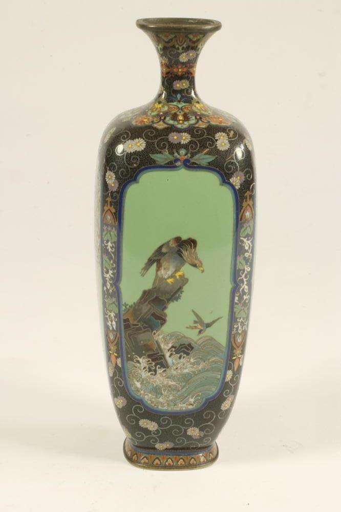 A JAPANESE CLOISONNE ENAMEL VASE Image