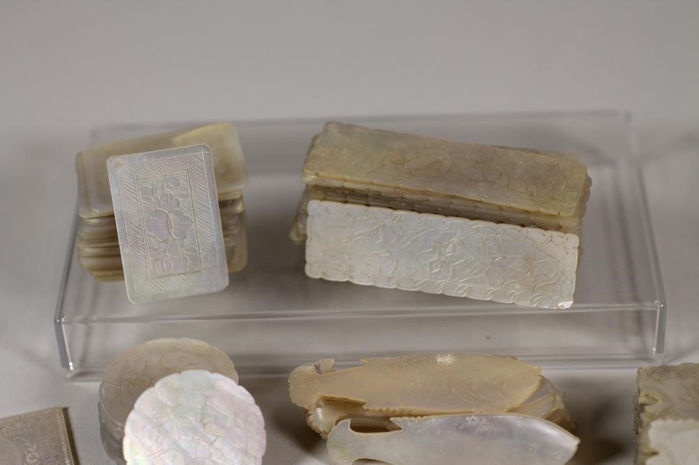A COLLECTION OF CHINESE MOTHER OF PEARL GAMING COUNTERS Image