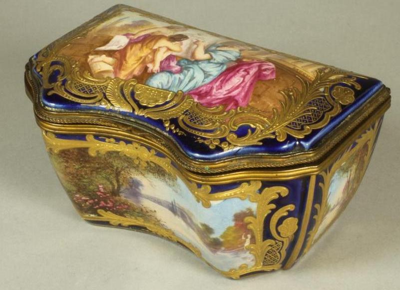 A FRENCH EARTHENWARE CASKET Image