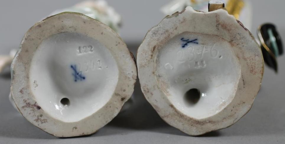 A PAIR OF MEISSEN PORCELAIN FIGURES Image
