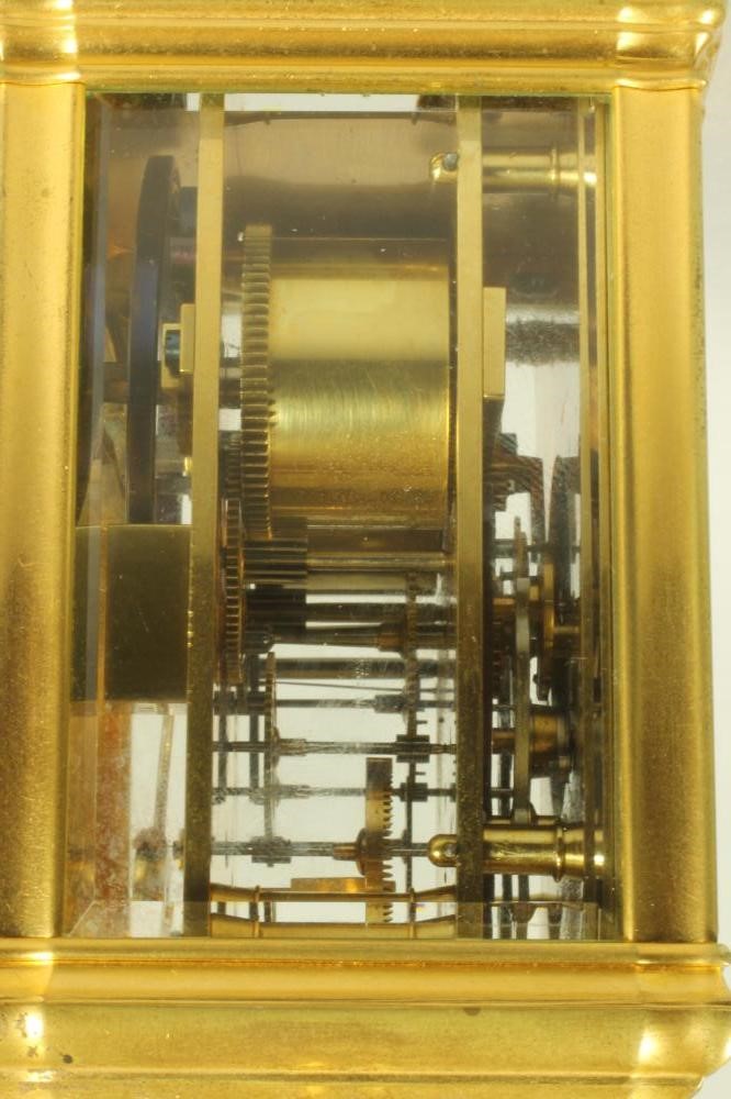 A SMALL CARRIAGE CLOCK Image