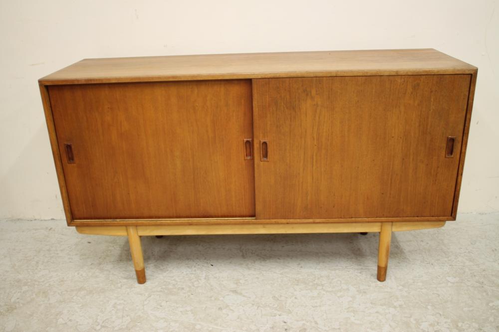 A BORGE MOGENSEN DANISH TEAK AND BEECH SIDEBOARD Image