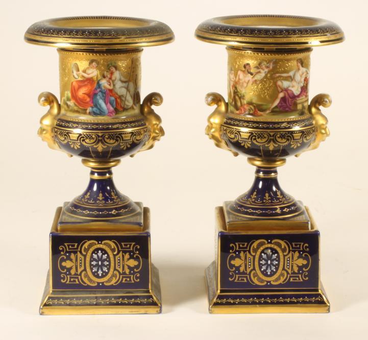 A PAIR OF VIENNA PORCELAIN GARNITURE URNS Image