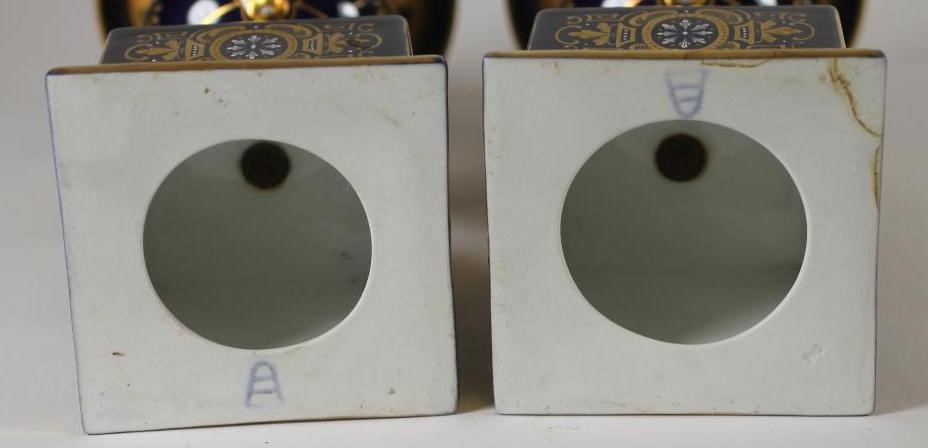 A PAIR OF VIENNA PORCELAIN GARNITURE URNS Image
