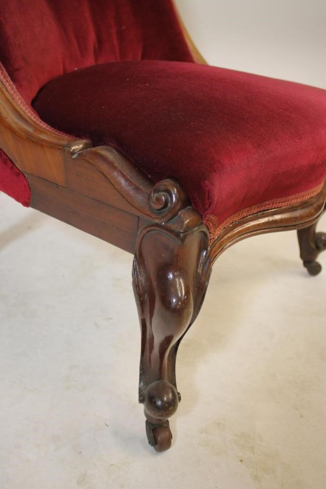 A VICTORIAN WALNUT FRAMED PARLOUR CHAIR of Grecian form Image