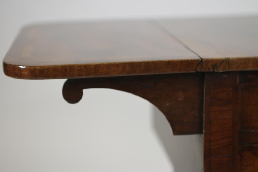 A REGENCY MAHOGANY WORK TABLE Image