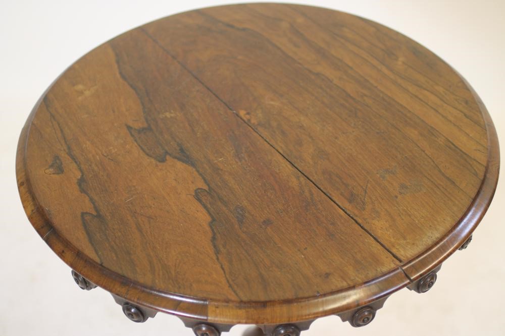 A VICTORIAN ROSEWOOD TRIPOD TABLE Image