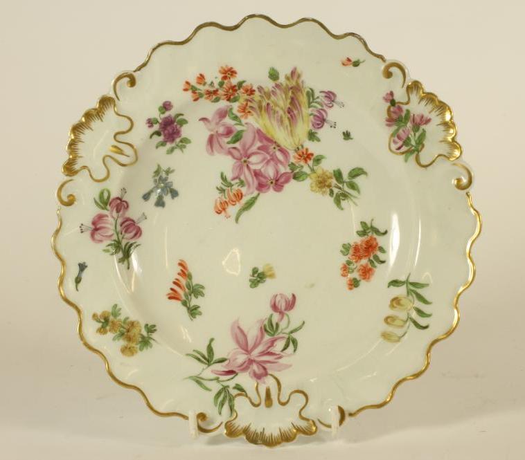 A CHELSEA PORCELAIN PLATE Image