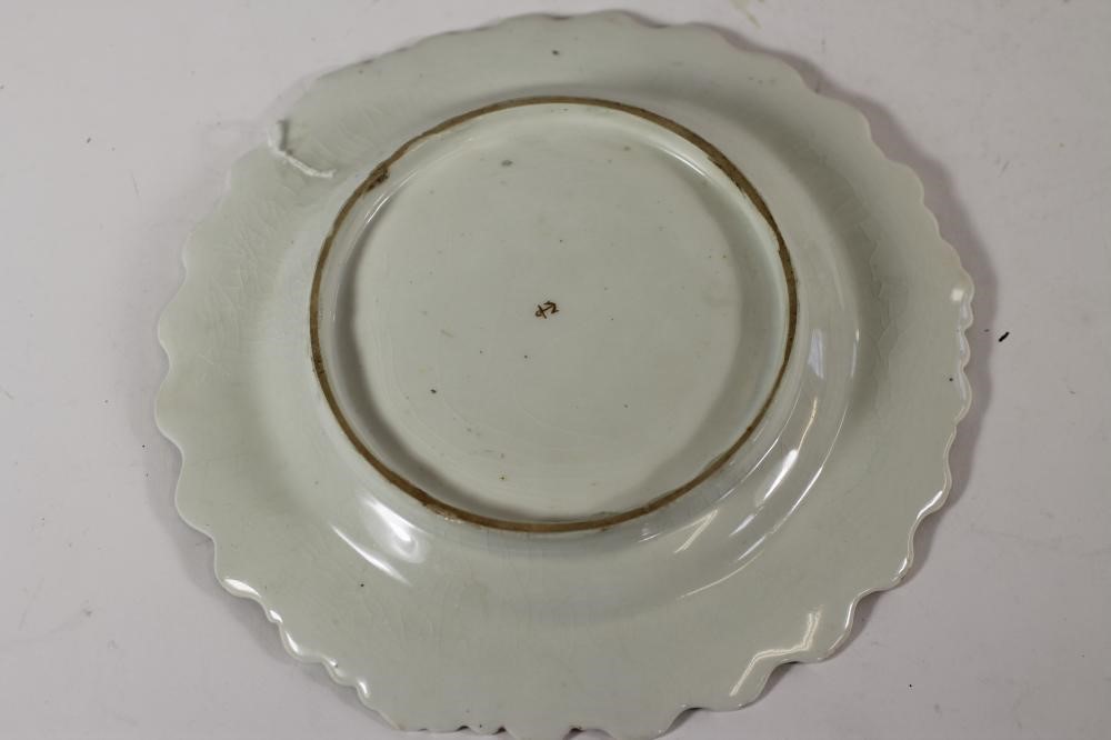 A CHELSEA PORCELAIN PLATE Image