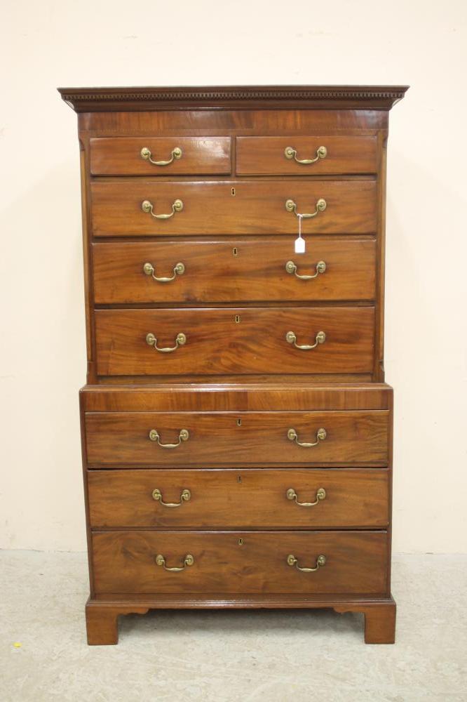 A GEORGIAN MAHOGANY CHEST ON CHEST Image
