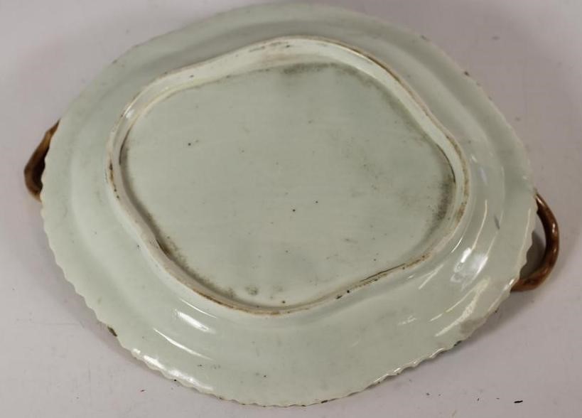 A FIRST PERIOD WORCESTER PORCELAIN DESSERT DISH Image