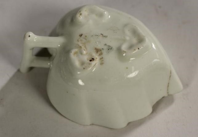 A FIRST PERIOD WORCESTER PORCELAIN SPARROW BEAK JUG Image