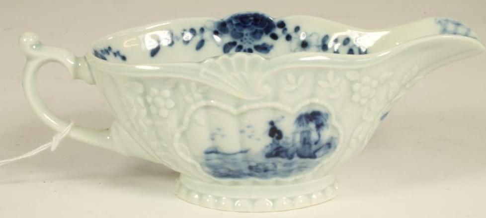 A SAMSON PORCELAIN SAUCEBOAT Image