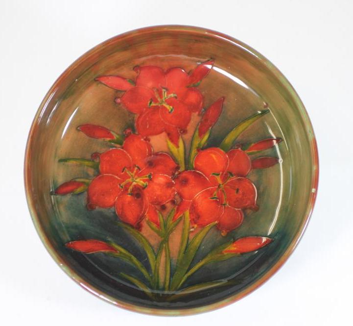 A MOORCROFT FLAMBE POTTERY BOWL Image