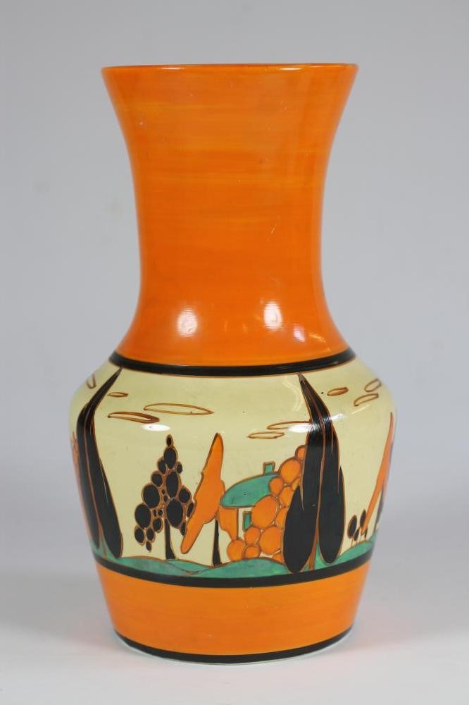 A CLARICE CLIFF FANTASQUE BIZARRE WILKINSON POTTERY VASE Image
