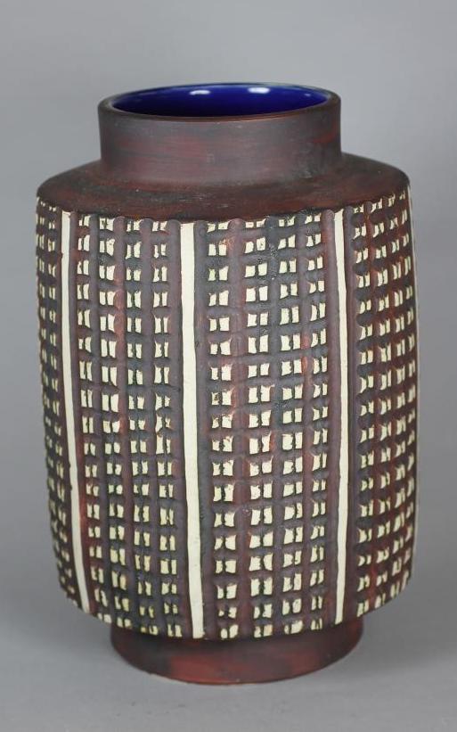 A POOLE POTTERY STUDIO VASE Image