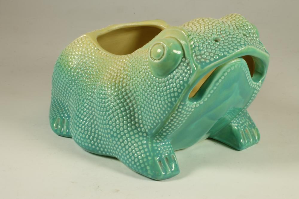 AN ARTS AND CRAFTS FAIENCE TOAD PLANTER Image