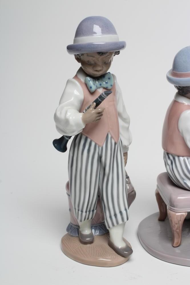 A SET OF SIX LLADRO PORCELAIN JAZZ BAND FIGURES Image