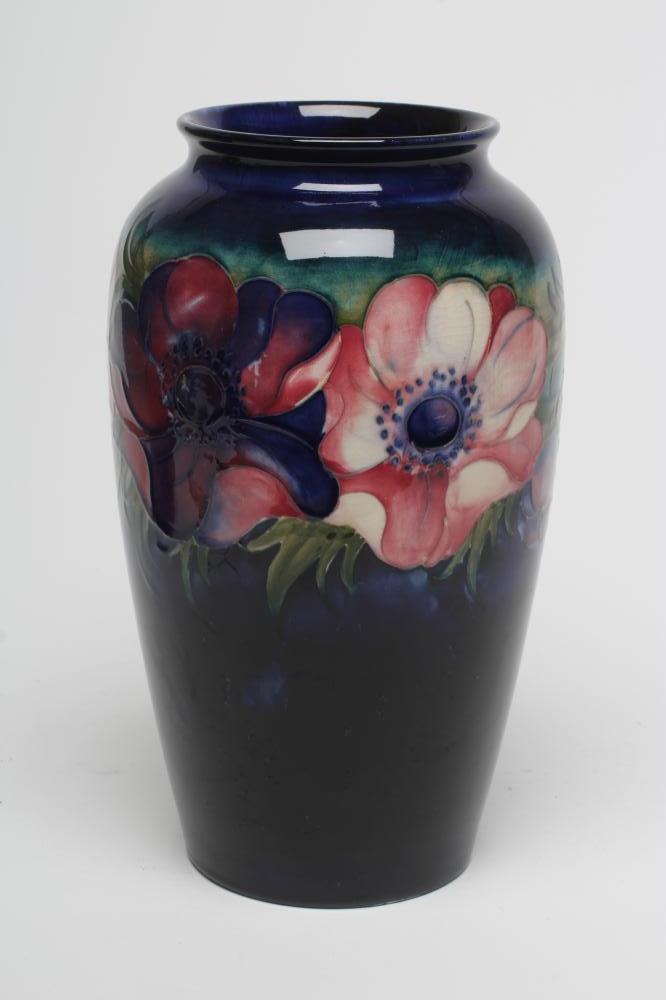 A MOORCROFT POTTERY ANEMONE PATTERN VASE Image