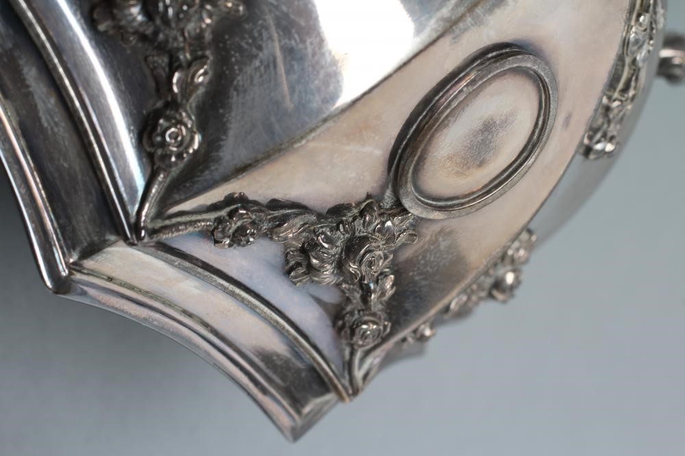 AN EDWARDIAN SILVER PEDESTAL SUGAR VASE Image