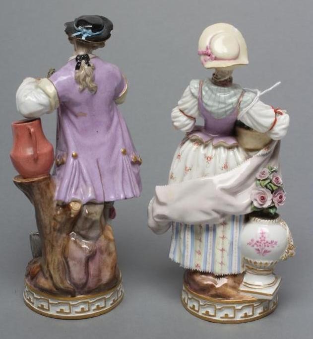 A PAIR OF MEISSEN PORCELAIN FIGURES Image
