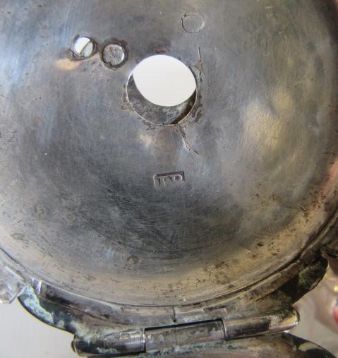 A GEORGE III SILVER TRAVELLING BOUGIE BOX Image