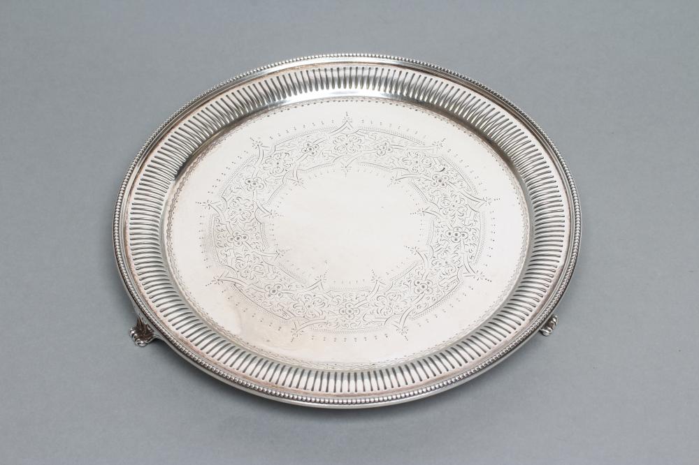 A VICTORIAN SMALL SILVER CIRCULAR SALVER Image