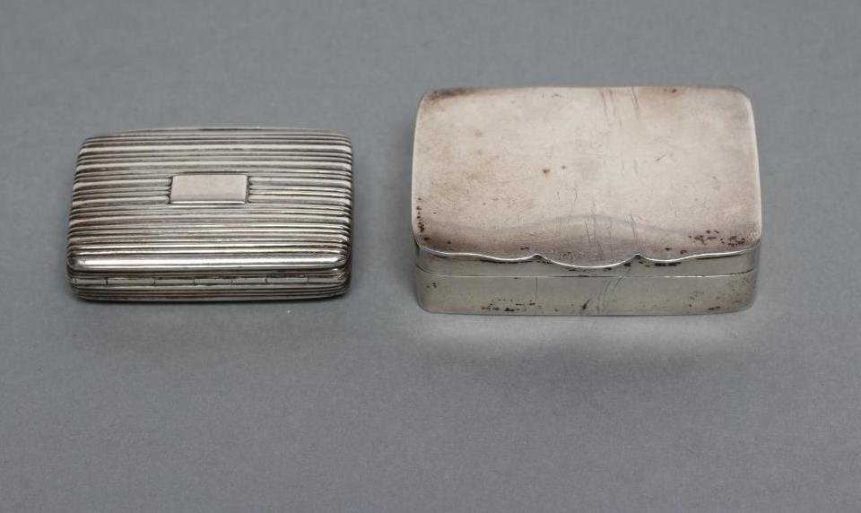 A GEORGE III SILVER VINAIGRETTE Image