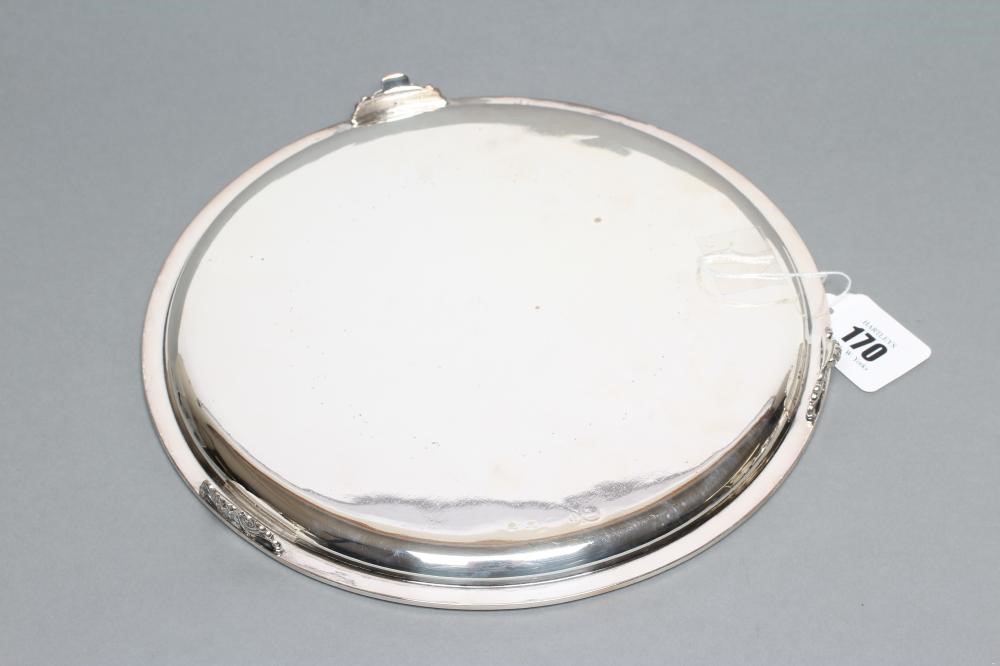 A SMALL VICTORIAN SILVER CIRCULAR SALVER Image