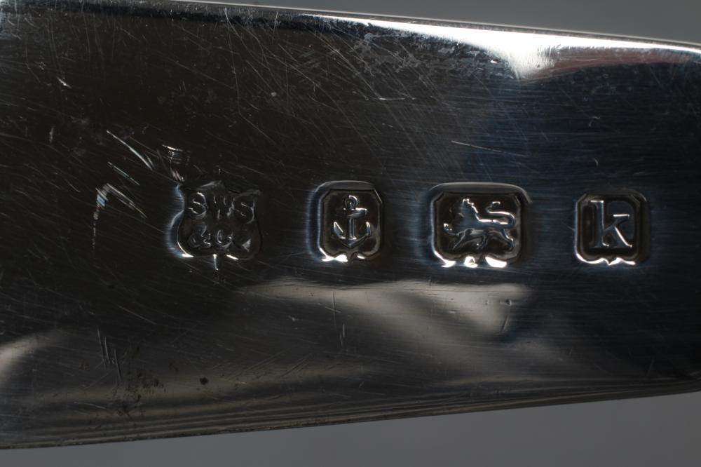 AN EDWARDIAN SILVER FIDDLE PATTERN BASTING SPOON Image