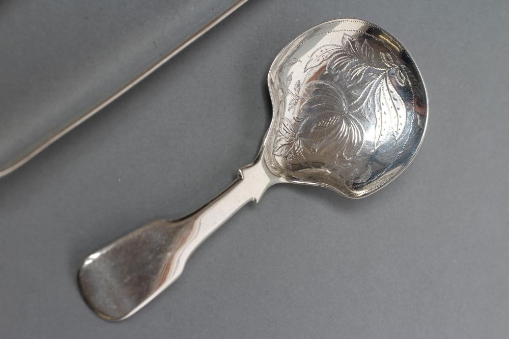 A WILLIAM IV SILVER FIDDLE PATTERN CADDY SPOON Image