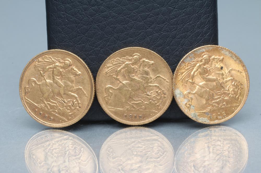 TWO GEORGE V GOLD HALF SOVEREIGNS Image