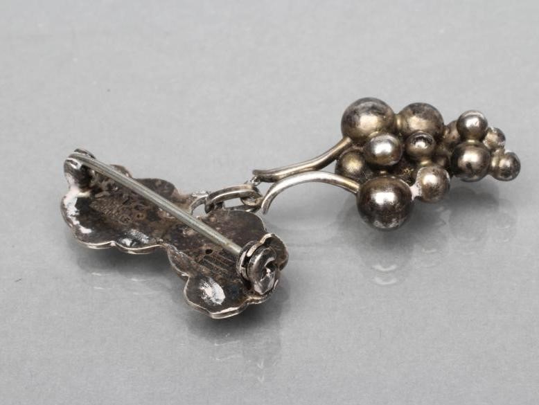 A GEORG JENSEN STERLING SILVER "MOONLIGHT" GRAPES BROOCH Image