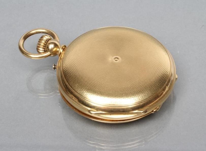 AN 18K GOLD TOP WIND HUNTER POCKET WATCH Image