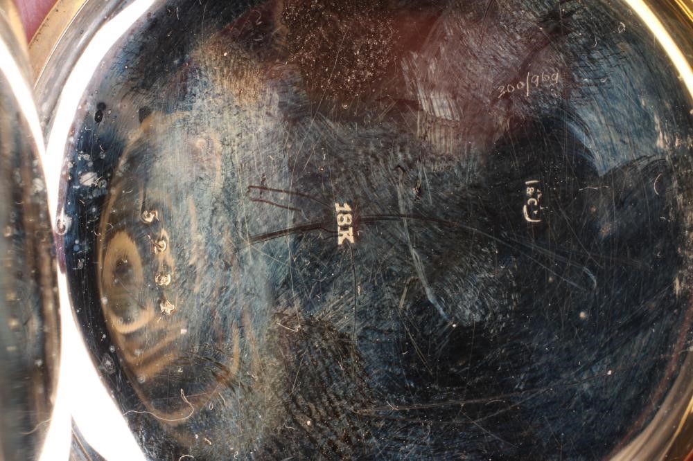 AN 18K GOLD TOP WIND HUNTER POCKET WATCH Image