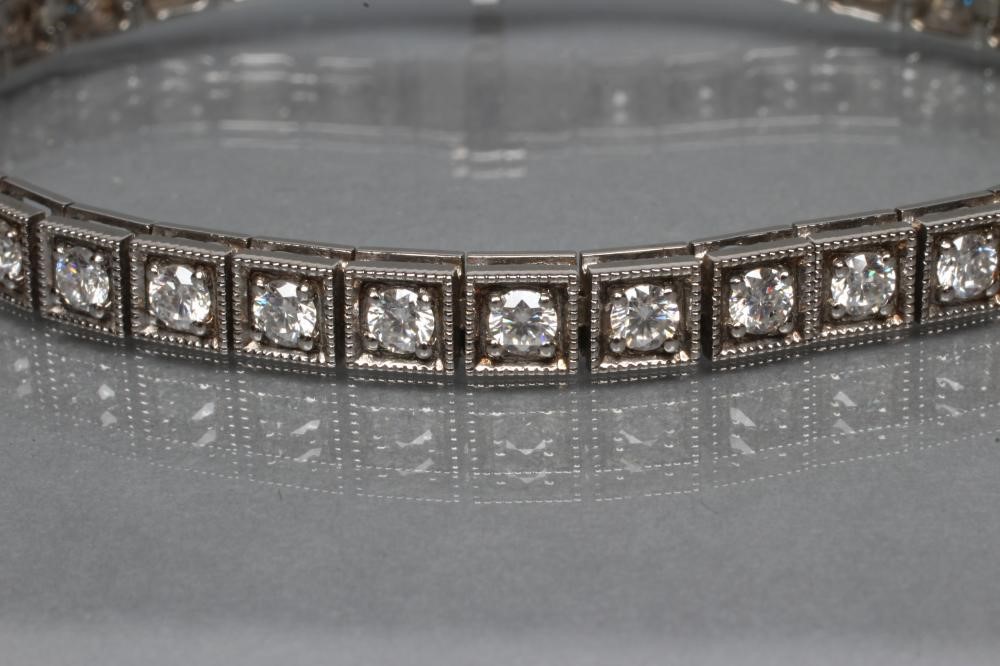 A MOISSANITE TENNIS BRACELET Image