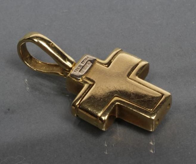 A CROSS PENDANT with line engraved border Image