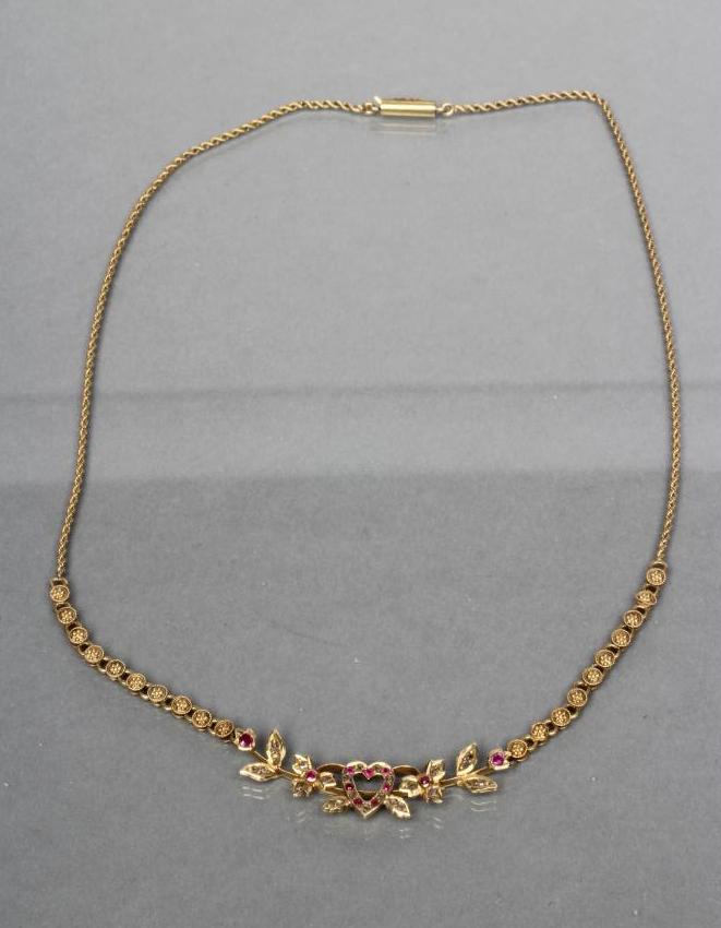 AN EDWARDIAN NECKLET Image