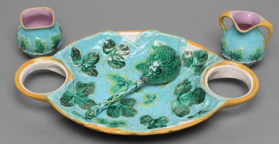 A MAJOLICA STRAWBERRY SET Image