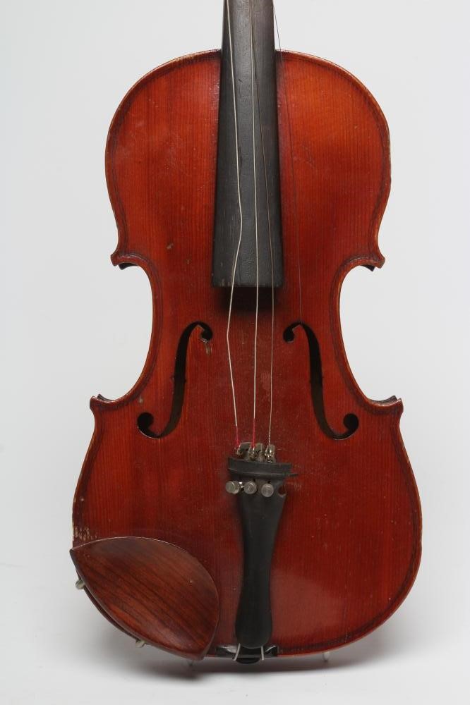 A SMALL VIOLIN Image